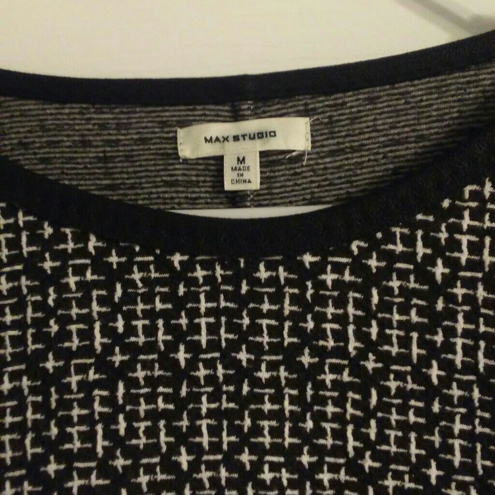 Sweater - Picture 3 of 3